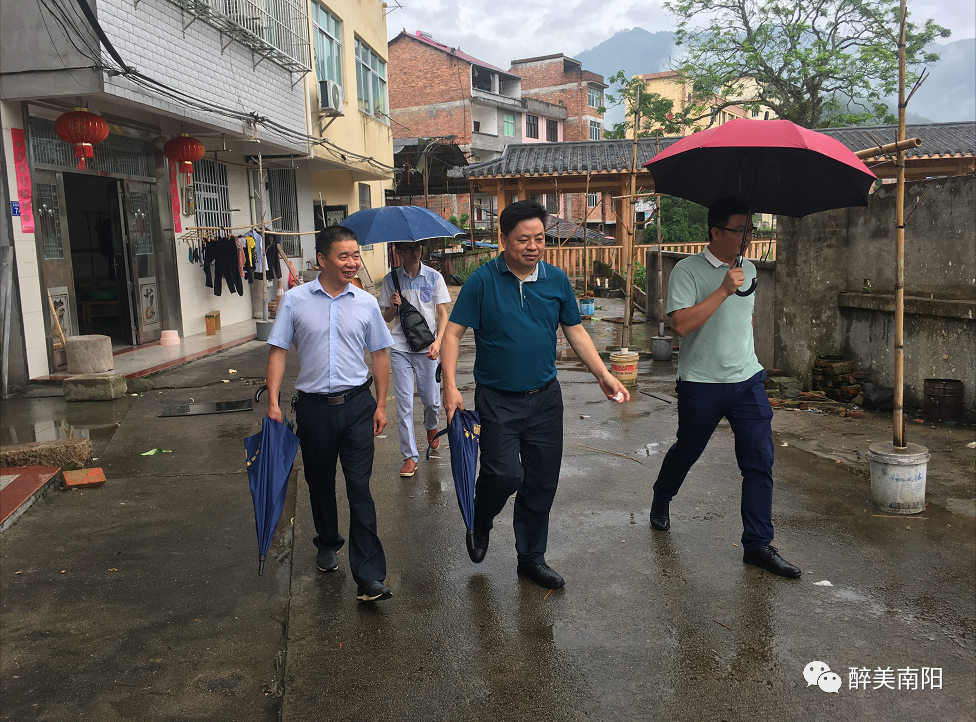 市生态环境局调研组到南阳乡调研指导生态综合管护队创建试点工作